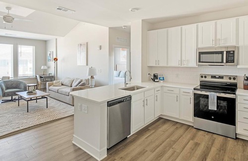 Belle Mina Apartment | Landing | Spectacular 1BD, Gym, Courtyard
