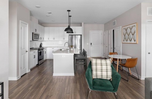 Huntsville Apartment | Landing | Spectacular 2BD, Gym, Pool