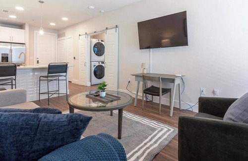 Wetmore Apartment | Landing | Spectacular 1BD, Yoga Studio, Gym