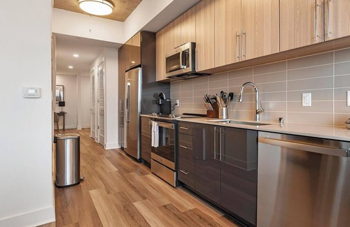 Baileys Crossroads Apartment | Landing | Stunning 1BD, Gym, Game Room