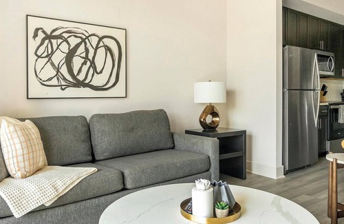 Palmetto Apartment | Landing | Stunning 1BD, Clubhouse, Yoga Studio