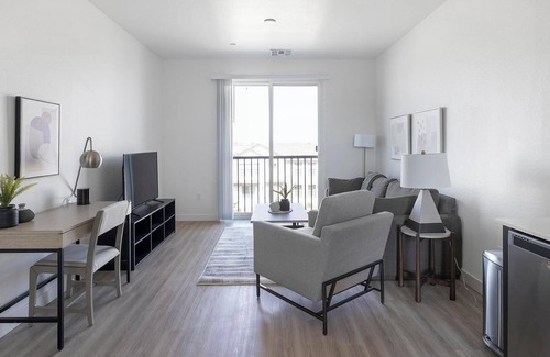 Goodyear Apartment | Landing | Stunning 1BD, Game Room, Courtyard