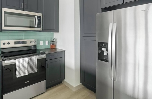 Northside Apartment | Landing | Stunning 1BD, Pool, Clubhouse