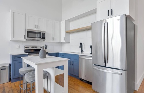Greenville Apartment | Landing | Stunning 1BD, Gym, Yoga Studio