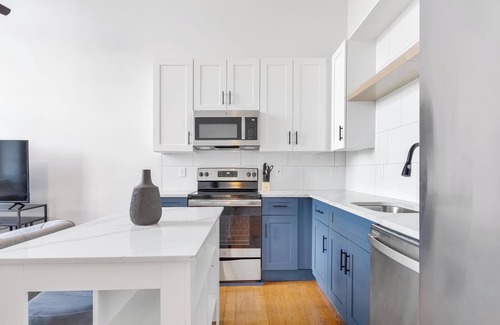 Greenville Apartment | Landing | Stunning 1BD, Gym, Yoga Studio