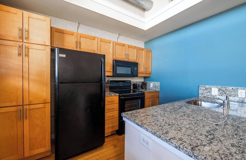 Petersburg Apartment | Landing | Stunning 1BD, Courtyard, Pool