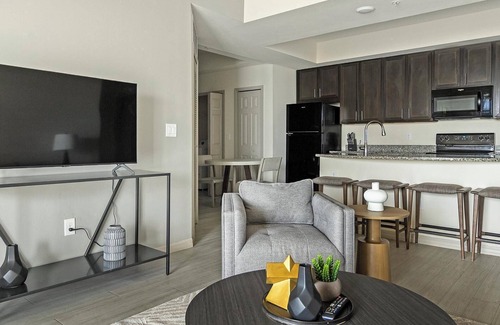 Eastwood Village Apartment | Landing | Stunning 2BD, Pool, Yoga Studio
