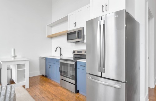 Greenville Apartment | Landing | Stunning 2BD, Yoga Studio, Gym