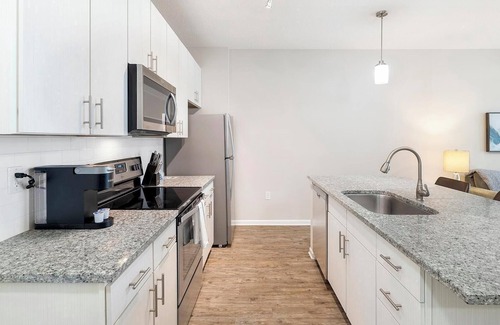 Land O' Lakes Apartment | Landing | Stylish 1BD, Pool, Clubhouse
