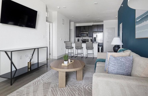 Austin Apartment | Landing | Stylish 1BD, Gym, Pool