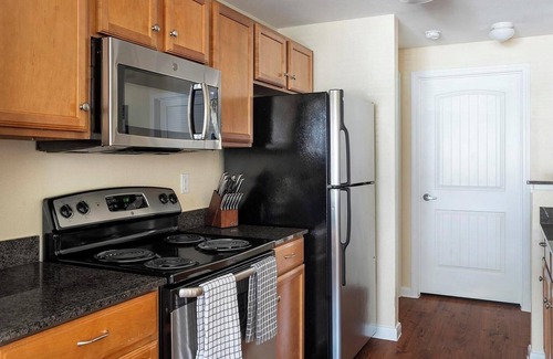 Sweetbriar Apartment | Landing | Stylish 1BD, Pool, Clubhouse