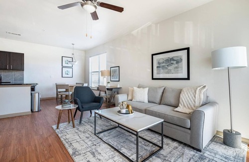 Fort Worth Apartment | Landing | Stylish 1BD, Gym, Pool