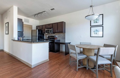 Fort Worth Apartment | Landing | Stylish 1BD, Gym, Pool
