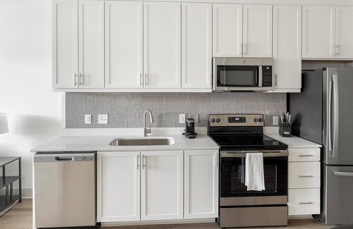 Huntsville Apartment | Landing | Stylish 1BD, Gym, Clubhouse