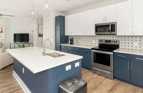 San Marco Apartment | Landing | Stylish 2BD, Gym, Clubhouse