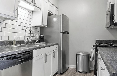 Downtown Dayton Apartment | Landing | Stylish 2BD, Clubhouse, Gym