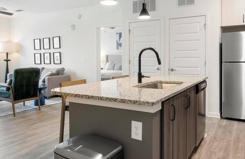 Mableton Apartment | Landing | Stylish 2BD, Yoga Studio, Rooftop Lounge