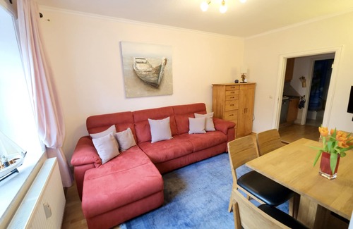 Wyk auf Foehr Apartment | Landjägerhaus apartment 1. apartment with 2 bedrooms. Close to the beach and in a quiet location.