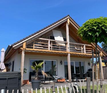 Geierswalde Villa | Landliebe, Ferienhaus, 3 Schlafzimmer mit Sauna und Outdoor Whirlpool