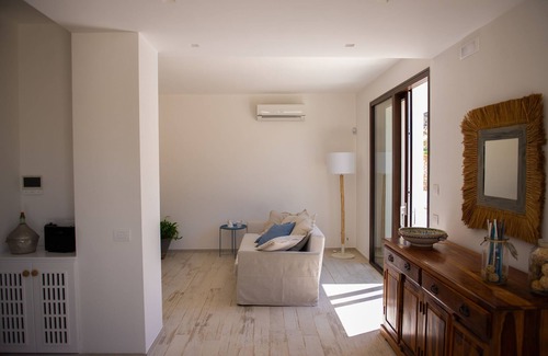 Pizzolungo Apartment | LANDLORD TYPE
