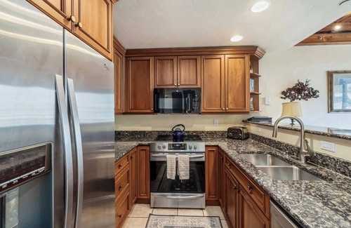 Vail Condo | Landmark Vail – Charming Condo for 8 w/Resort-style Amenities