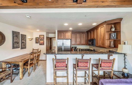 Vail Condo | Landmark Vail – Charming Condo for 8 w/Resort-style Amenities