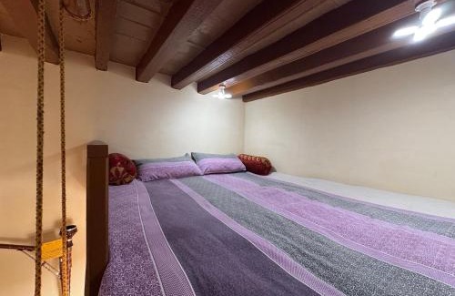 Landour Apartment | Landour Apartment Beauty and Charm Kothri- Vintage Vibes