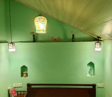 Landour Ski Chalet | Landour Chalet Mussoorie Cozy and Aesthetic Kothri Homestays