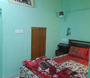 Landour Ski Chalet | Landour Chalet Mussoorie Cozy and Aesthetic Kothri Homestays
