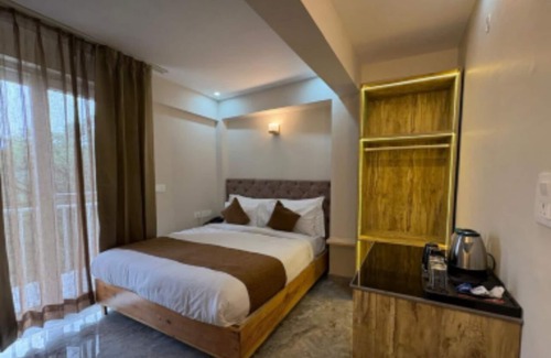 Landour Hotel | Landour Wood House