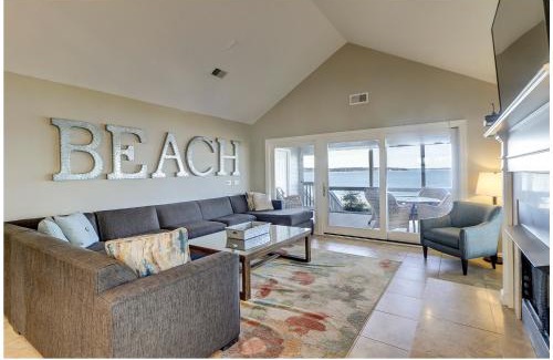 South Beach House | Lands End 52