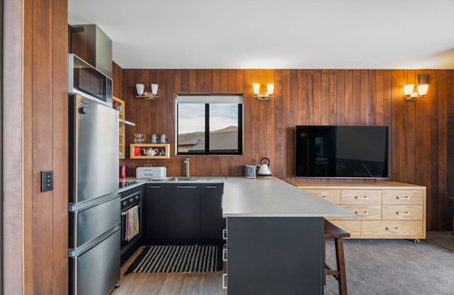 Wanaka House | Landsborough Lane - Wanaka Holiday Studio