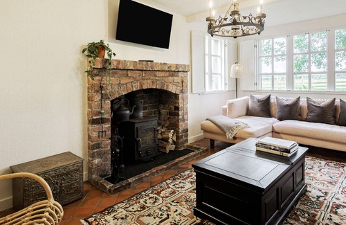 Fence House | LANESIDE HOUSE, family friendly, with open fire in Bolton-By-Bowland