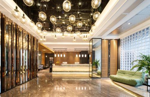 Haizhu Hotel | Langham Honor International Hotel Canton Fair Complex Kecun Metro Station Branch - Free Shuttle Bus to Canton Fair Complex During Canton Fair Period & Free Deliver Service to Guangzhou Baiyun International Airport