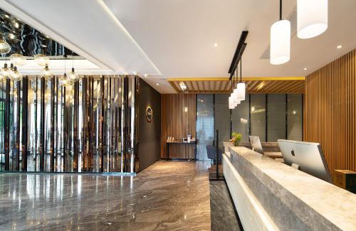 Haizhu Hotel | Langham Honor International Hotel Canton Fair Complex Kecun Metro Station Branch - Free Shuttle Bus to Canton Fair Complex During Canton Fair Period & Free Deliver Service to Guangzhou Baiyun International Airport