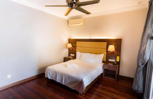Kinarut Resort | Langkah Syabas Beach Resort