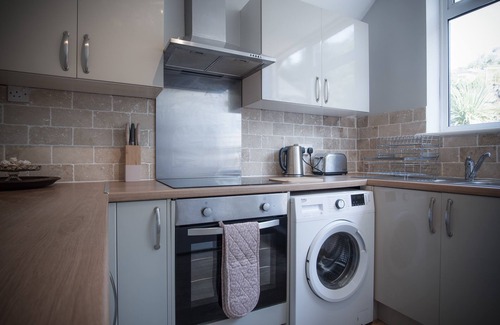 Mumbles House | Langland Road - 2 Bedroom Town House