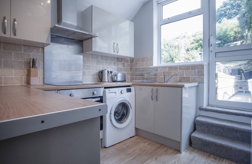 Mumbles House | Langland Road - 2 Bedroom Town House