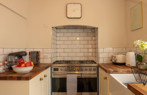 Hele House | Langleigh Villa - 4 Bed,-Sleeps 8-TJS3LV
