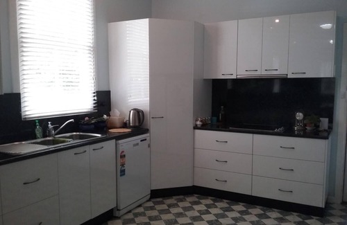 Coonabarabran House | Langley Cottage B & B