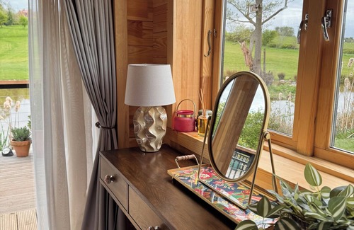 Derby Cabin | Langley Meadows Luxury Cabins
