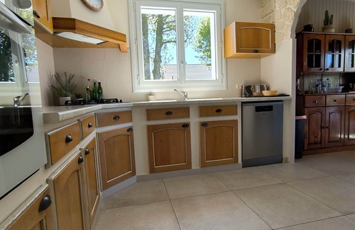 Langogne House | LANGOGNE 5 minutes from Lake Naussac, 7-room holiday home with garden.