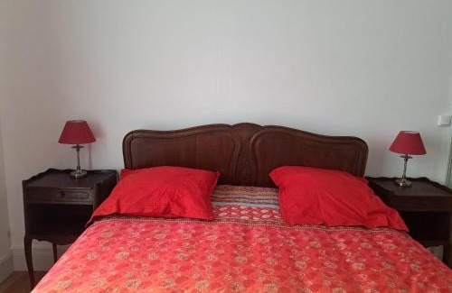 Nogent House | LANGRES- NOGENT 52800 -villa LA FORGE - sortie autoroutes A5-A31-Langres nord