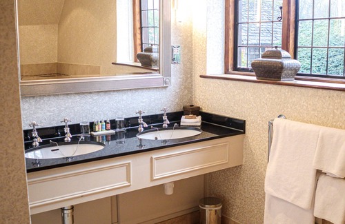 Horley Hotel | Langshott Manor