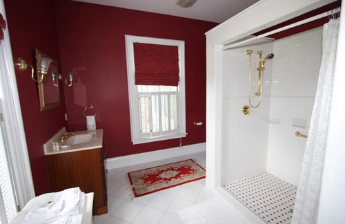 Westerly Bed & Breakfast | Langworthy Farm Bed & Breakfast