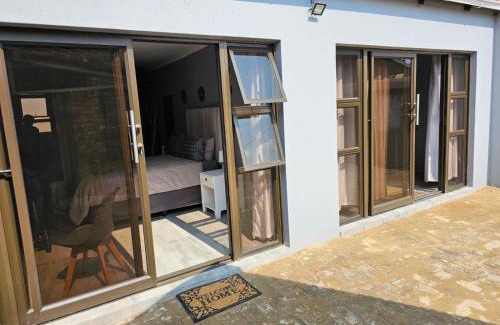 Emalahleni Apartment | Lanico