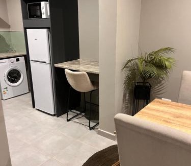 Greater Johannesburg Metropolitan Area Apartment | Lanina Exec Studio Apartment