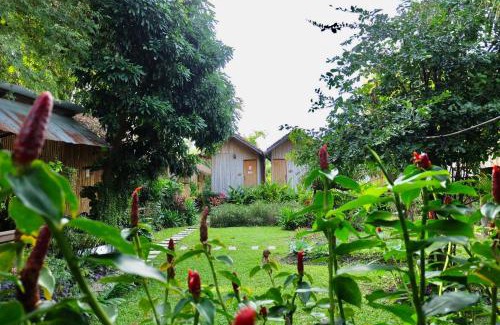 San Kamphaeng Bed & Breakfast | Lanna House Lanna Hut Chiangmai