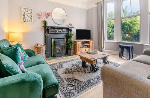 Lanner House | Lanner Moon