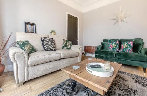 Lanner House | Lanner Moon